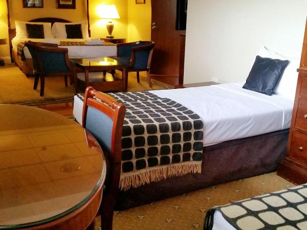 Darcy's Hotel : photo 1 de la chambre chambre familiale supérieure avec salle de bains privative