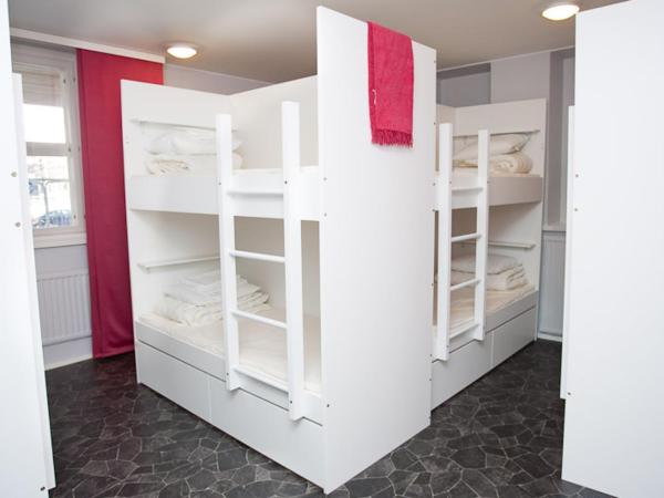 Dream Hostel & Hotel Tampere : photo 1 de la chambre lit dans dortoir mixte de 10 lits