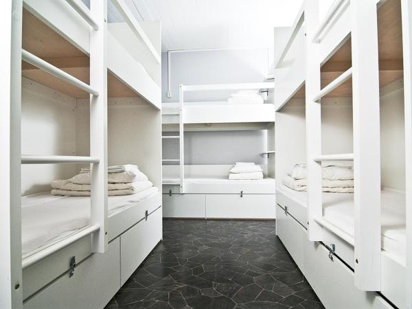 Dream Hostel & Hotel Tampere : photo 1 de la chambre lit dans un dortoir mixte de 16 lits 