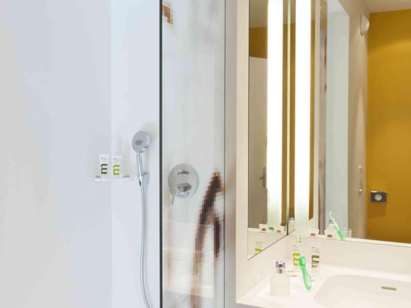 Mercure Avignon Centre Palais des Papes : photo 4 de la chambre chambre lits jumeaux classique