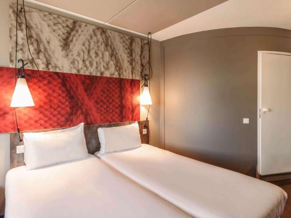 ibis Amsterdam City West : photo 8 de la chambre chambre triple avec lits jumeaux et canapé-lit