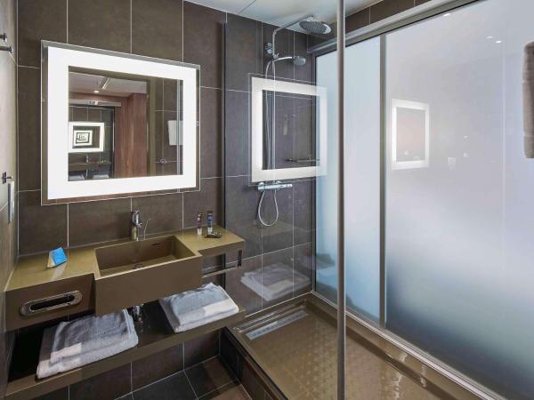 Novotel Istanbul Bosphorus Hotel : photo 3 de la chambre chambre lit queen-size supérieure avec canapé