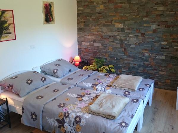 Guest house Korado : photo 2 de la chambre chambre double avec balcon