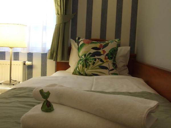 Hotel Stare Miasto Old Town : photo 9 de la chambre chambre lits jumeaux classique