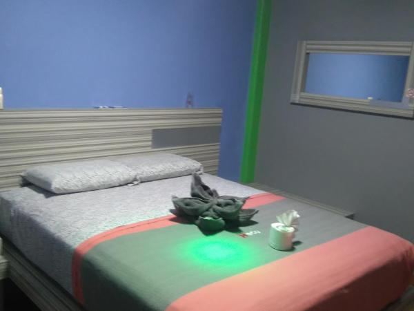 Hotel H - Eco Adults Only : photo 2 de la chambre chambre double