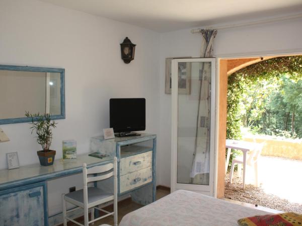 Athénopolis : photo 3 de la chambre chambre lits jumeaux avec terrasse