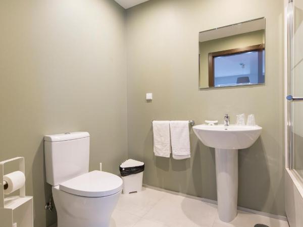 Alfama - Lisbon Lounge Suites : photo 8 de la chambre appartement - vue sur jardin