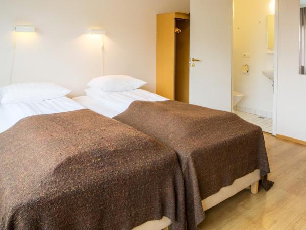 Guesthouse Sunna : photo 7 de la chambre chambre lits jumeaux avec salle de bains privative