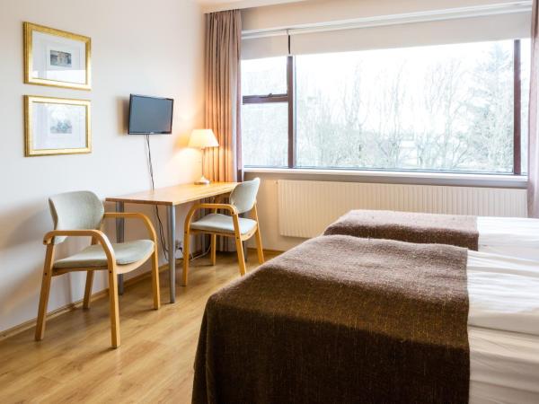 Guesthouse Sunna : photo 5 de la chambre chambre lits jumeaux avec salle de bains privative