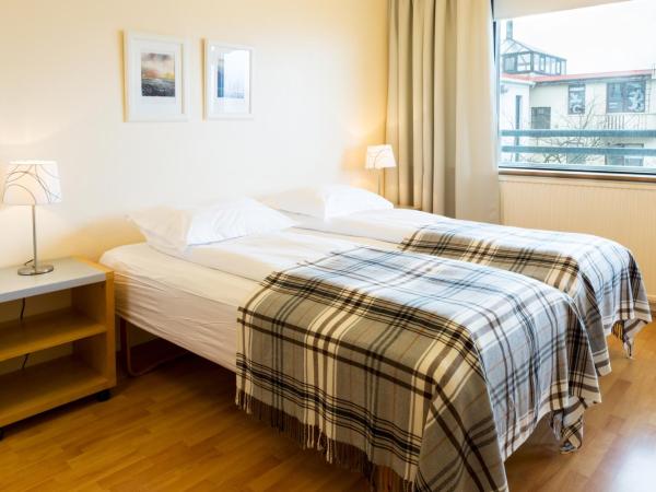 Guesthouse Sunna : photo 10 de la chambre chambre lits jumeaux avec salle de bains privative