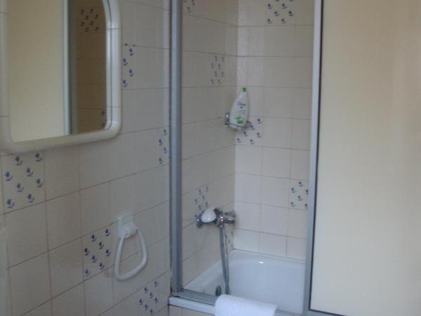 Residencial Valentina : photo 2 de la chambre chambre double ou lits jumeaux