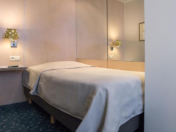 Hotel Glenmore : photo 1 de la chambre chambre simple avec douche