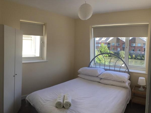 Pia House : photo 1 de la chambre chambre double avec salle de bains commune