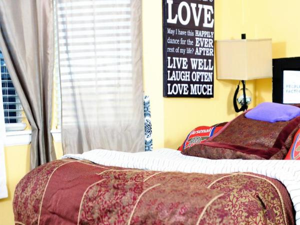 Airport Lay Over : photo 3 de la chambre chambre lit-king size - 1