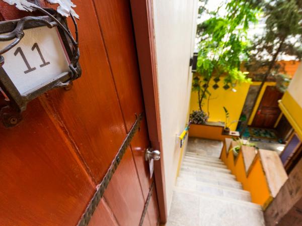 Changmoi House (Little Village) : photo 6 de la chambre chambre double avec balcon