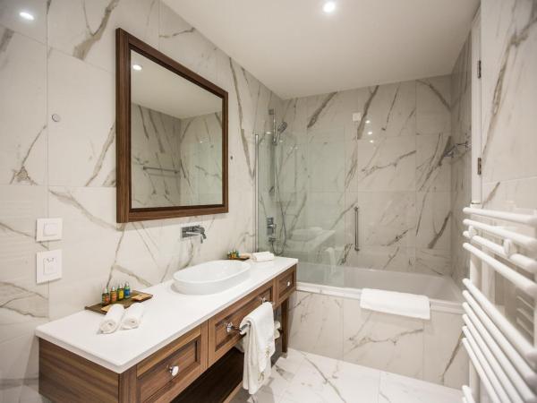 Royal Blue Hotel : photo 5 de la chambre chambre deluxe avec balcon