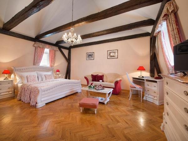 Boutique Hotel Constans : photo 6 de la chambre chambre deluxe double ou lits jumeaux