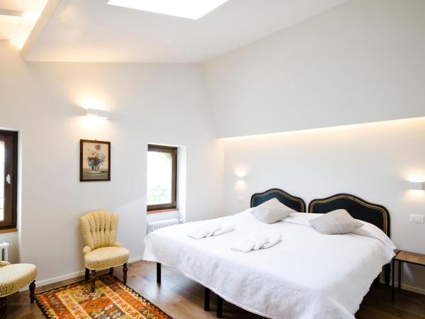 Relais Villa Ambrosetti : photo 3 de la chambre chambre double avec salle de bains privative