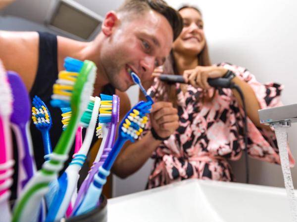 Gilligan's Hotel & Resort Cairns : photo 5 de la chambre chambre lits jumeaux standard avec salle de bains privative


