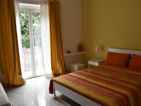 sophie : photo 2 de la chambre chambre double avec salle de bains privative