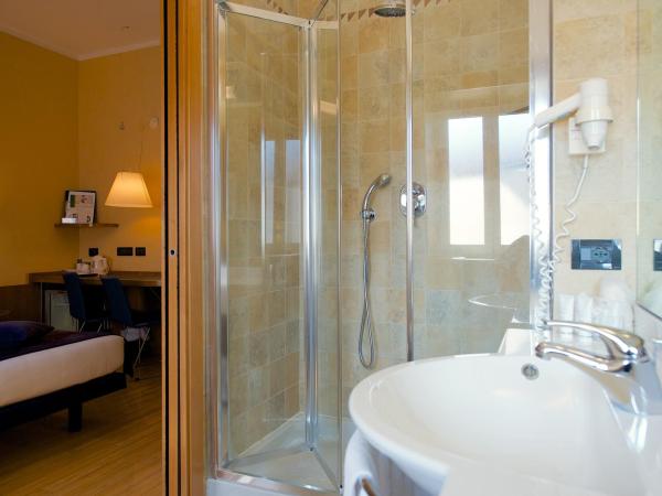 Best Western Hotel Luxor : photo 10 de la chambre chambre lits jumeaux standard
