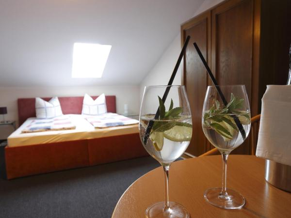 Alpen.Adria.Stadthotel : photo 8 de la chambre chambre familiale mansardée