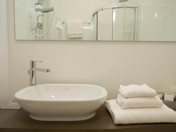 Best Western Hotel Luxor : photo 4 de la chambre chambre triple standard