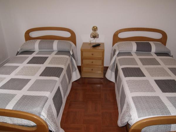 Pension Vista Alegre : photo 2 de la chambre chambre double ou lits jumeaux avec salle de bains commune