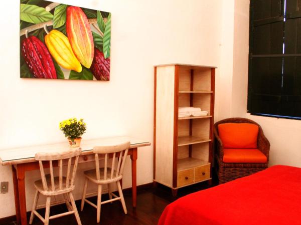 Studio do Carmo Galeria de Artes e Pousada : photo 6 de la chambre suite double
