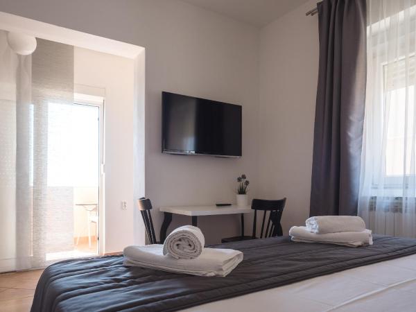 Apartments Nino 1 : photo 2 de la chambre studio - vue sur mer