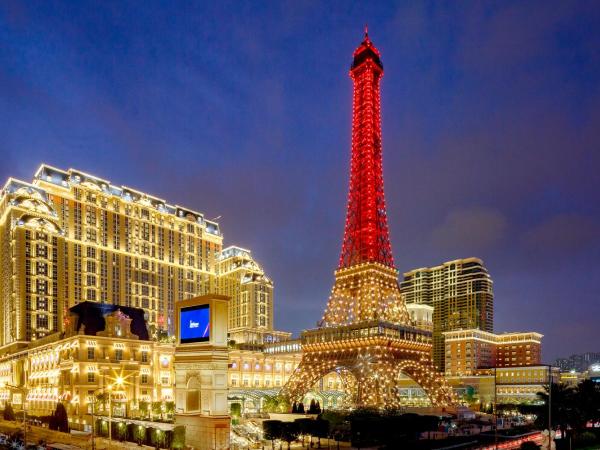 The Parisian Macao : photo 10 de la chambre chambre lit king-size tour eiffel