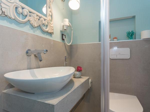 Apartment and Rooms Stay : photo 9 de la chambre chambre double deluxe