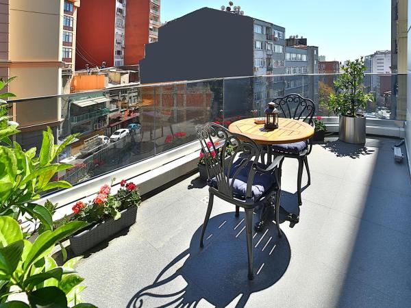 Adelmar Hotel Istanbul Sisli : photo 4 de la chambre chambre lits jumeaux avec balcon