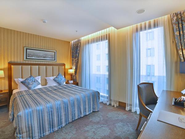 Adelmar Hotel Istanbul Sisli : photo 3 de la chambre chambre double deluxe avec balcon