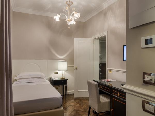 Plaza Hotel Lucchesi : photo 1 de la chambre chambre simple classique