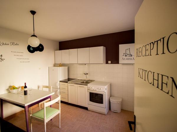 Hostel Omiš : photo 9 de la chambre lit dans dortoir de 8 lits 