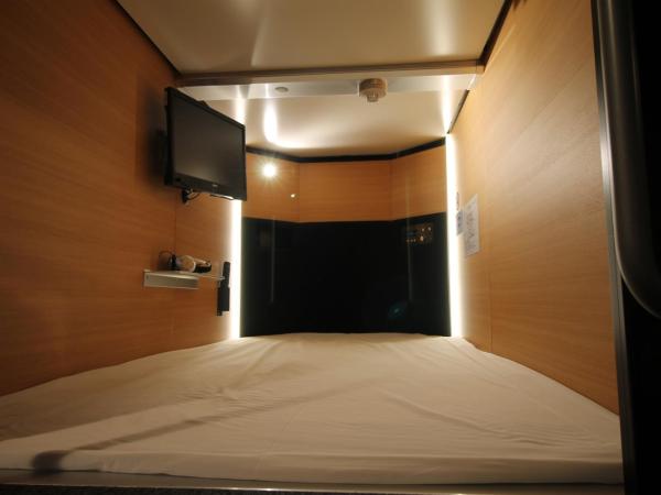 Sejour Inn Capsule : photo 2 de la chambre lit capsule inférieur dans dortoir mixte