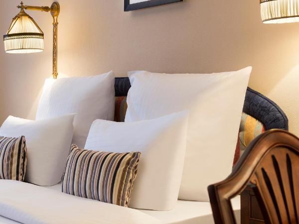 Hotel Barsey by Warwick : photo 3 de la chambre chambre lit king-size premium
