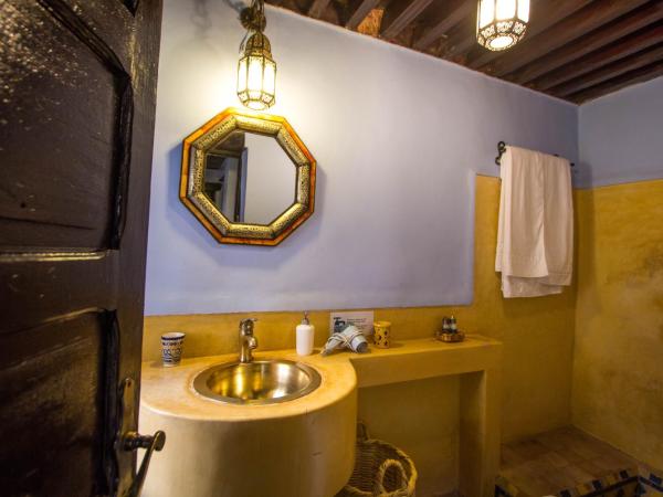 Riad Fes Baraka : photo 3 de la chambre chambre double chaouen