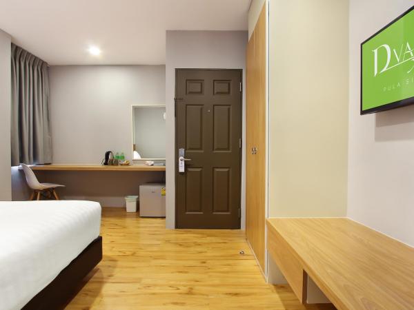 Pula Silom : photo 8 de la chambre chambre deluxe double ou lits jumeaux