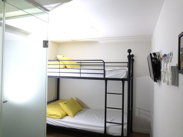 K Stay Guesthouse Myeongdong first : photo 4 de la chambre chambre lits jumeaux Économique
