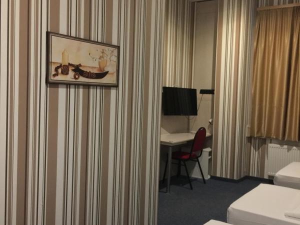 Hotel New Fair Munich Messe : photo 1 de la chambre chambre quadruple