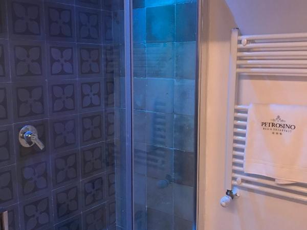 Petrosino : photo 4 de la chambre chambre double - vue sur jardin