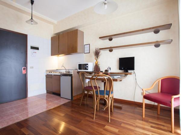 Residence Desenzano : photo 4 de la chambre studio (1 adulte)
