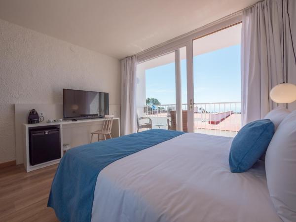 Golden Mar Menuda : photo 5 de la chambre chambre double premium - vue partielle sur la mer