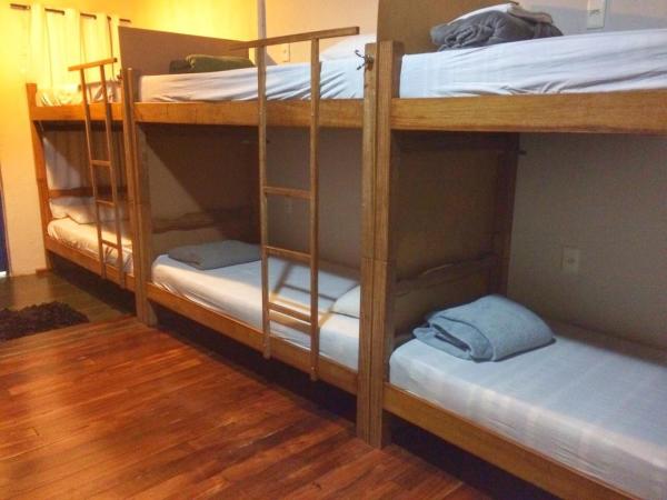 Da Orla Pampulha Hostel : photo 1 de la chambre bed in 10-bed mixed dormitory room with air conditioning