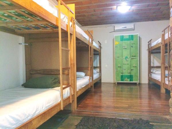 Da Orla Pampulha Hostel : photo 4 de la chambre bed in 10-bed mixed dormitory room with air conditioning