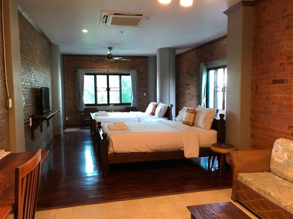 Saeng Panya Home SHA Plus : photo 2 de la chambre chambre quadruple standard