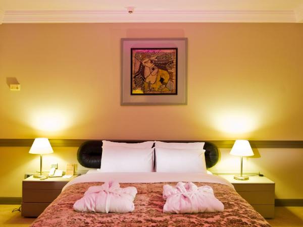 Fantasia Deluxe Hotel : photo 2 de la chambre suite