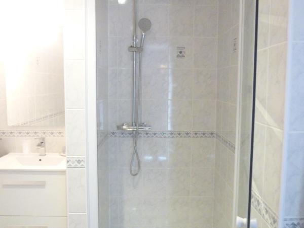 Chez Augustin : photo 9 de la chambre appartement - vue sur jardin